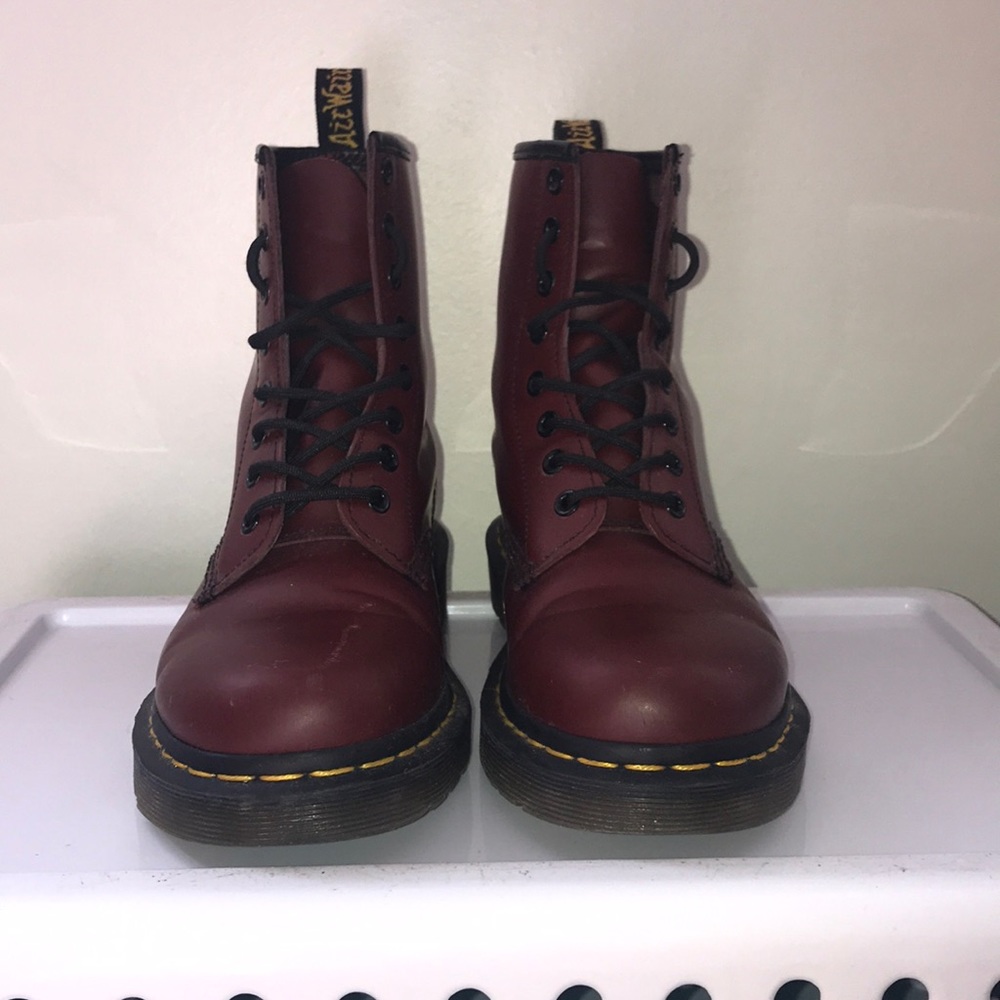 Dr. Martens Women’s 1460 Smooth